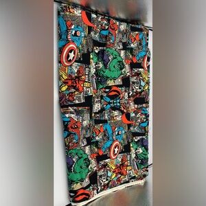 Marvel Fabric 5.88 Yards & 42 In W w/Spider-Man, Thor, Hulk, Capt American